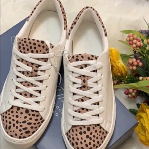 FIRM PRICE! New! Leopard Print Cadey - Picture 3 of 5